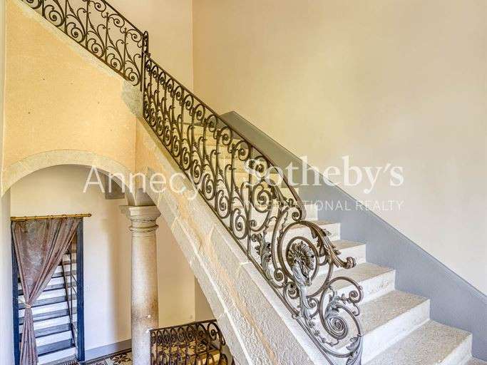 Maison Chanaz - 10 chambres - 467m²