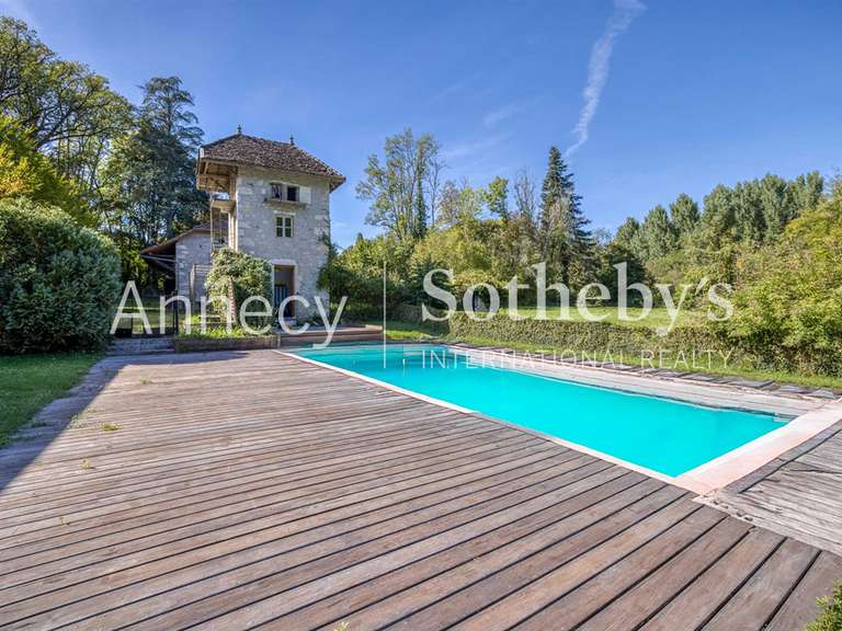 Maison Chanaz - 10 chambres - 467m²
