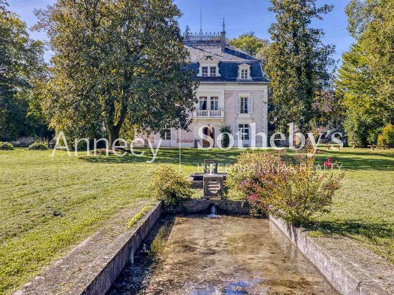 Maison Chanaz - 10 chambres - 467m²