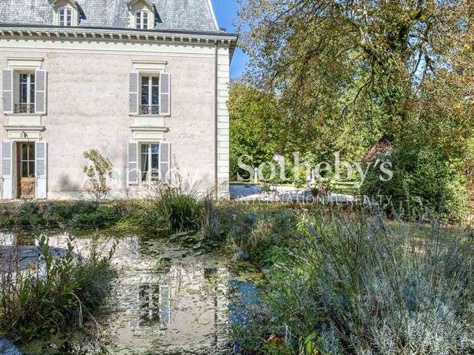 House Chanaz - 10 bedrooms - 467m²