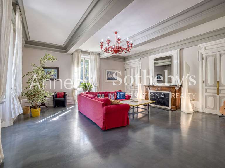 Maison Chanaz - 10 chambres - 467m²