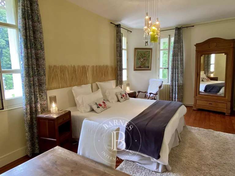 Maison Changé - 7 chambres - 459m²