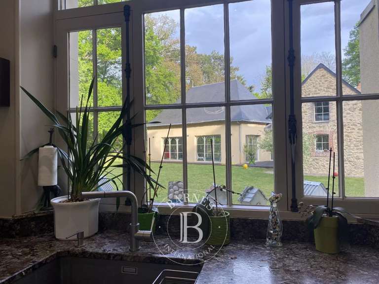Maison Changé - 7 chambres - 459m²