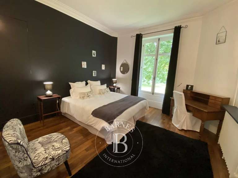 Maison Changé - 7 chambres - 459m²