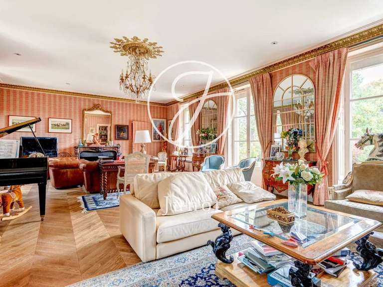 Château Chantilly - 6 chambres - 481m²