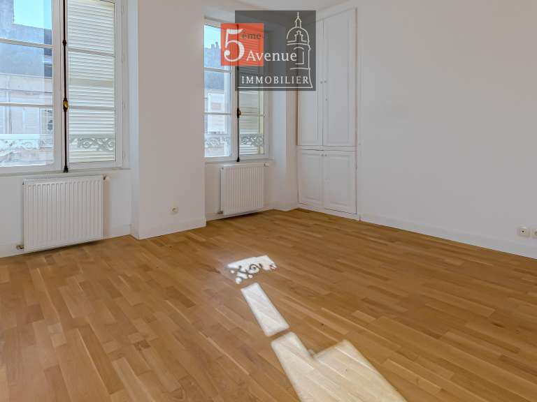 Maison Chantilly - 5 chambres - 198m²