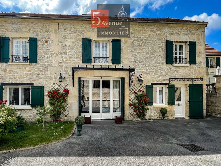 Maison Chantilly - 5 chambres - 290m²