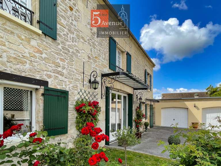 Maison Chantilly - 5 chambres - 290m²