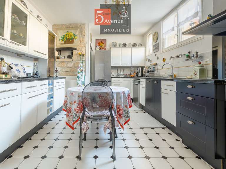 Maison Chantilly - 5 chambres - 290m²