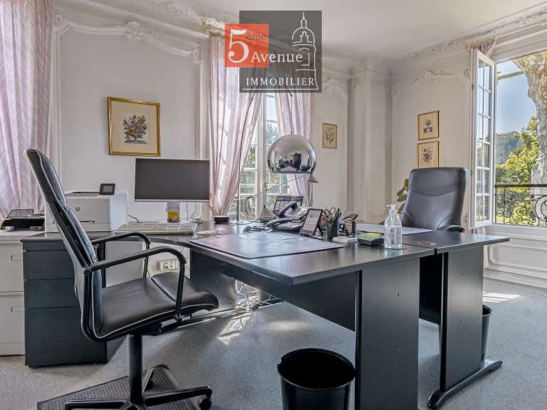 House Chantilly - 10 bedrooms - 430m²