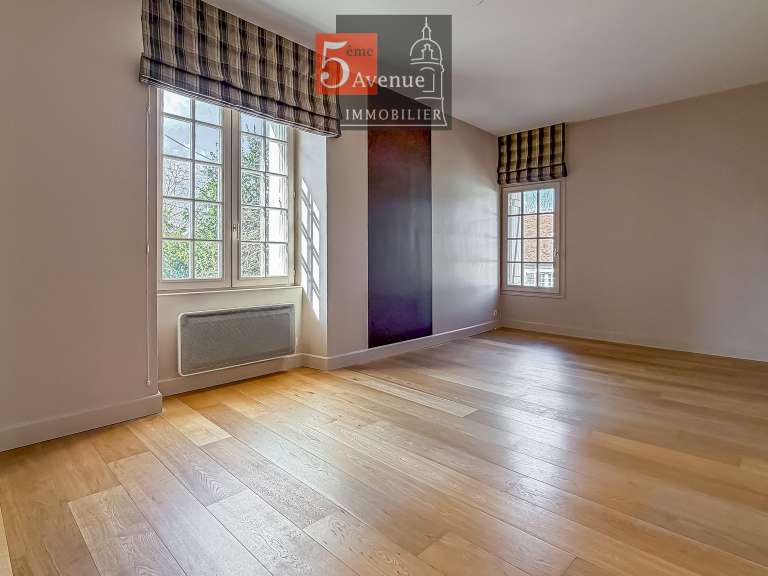 Maison Chantilly - 5 chambres - 400m²