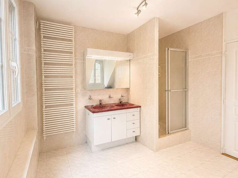 Maison Chantilly - 5 chambres - 320m²
