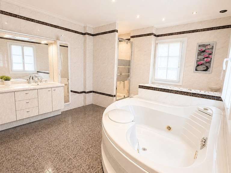 Maison Chantilly - 5 chambres - 320m²