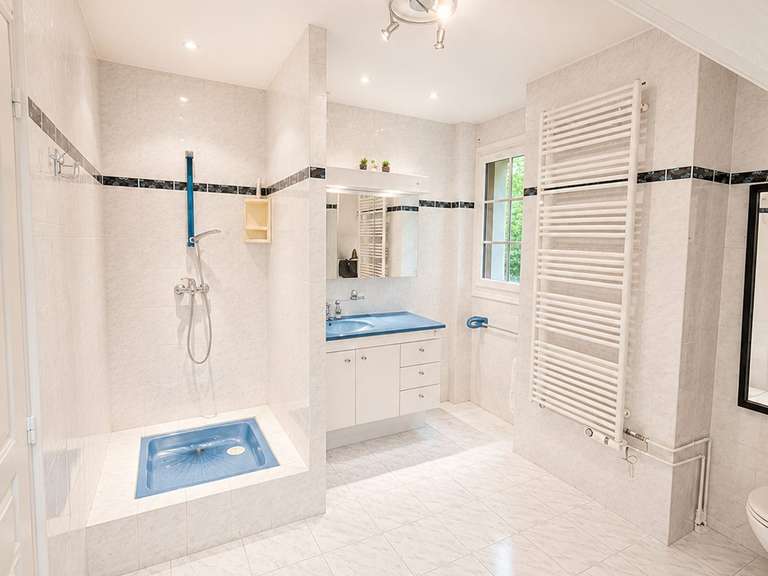 Maison Chantilly - 5 chambres - 320m²