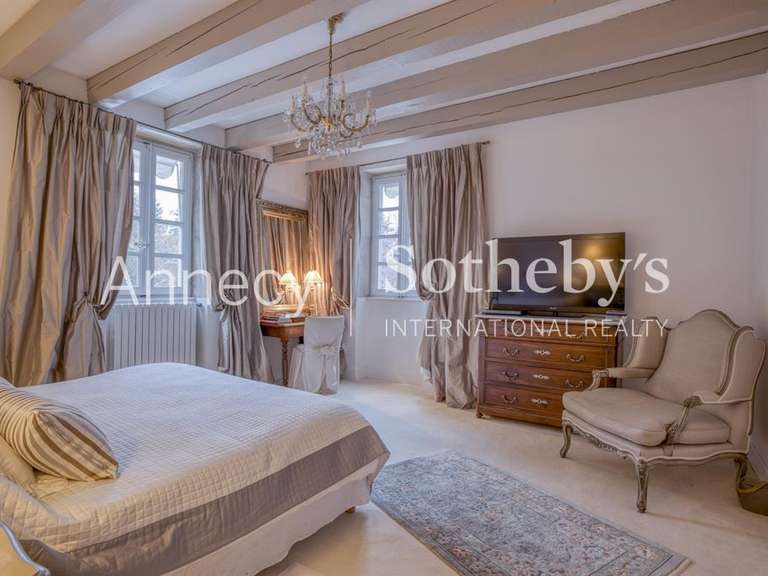 House Chapeiry - 5 bedrooms - 650m²