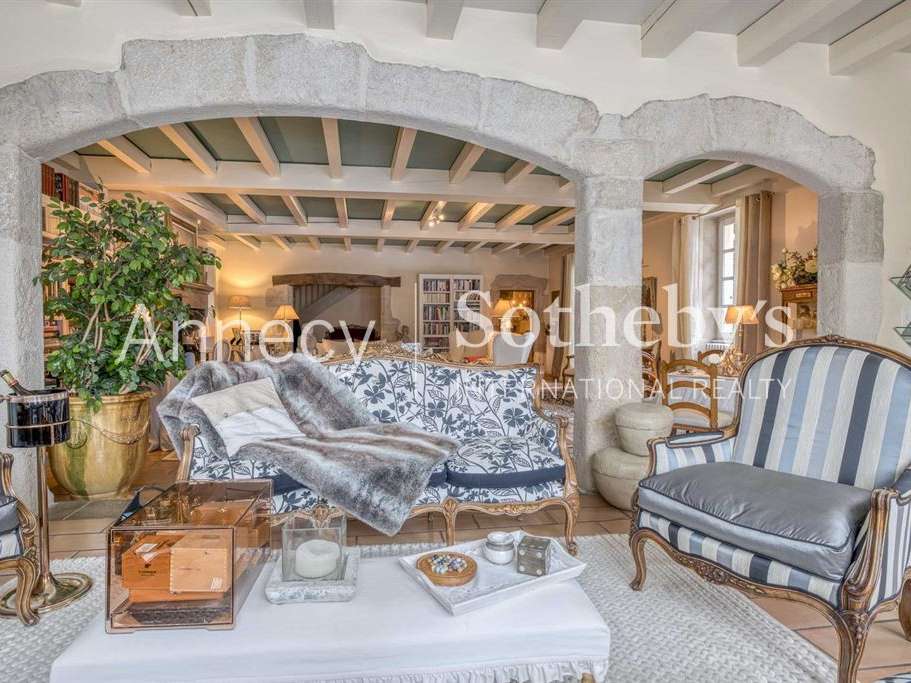 Maison Chapeiry