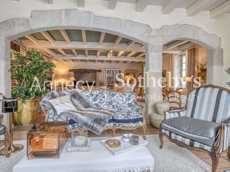 House Chapeiry - 5 bedrooms - 650m²