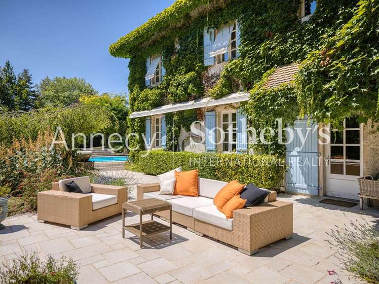 Maison Chapeiry - 5 chambres - 650m²