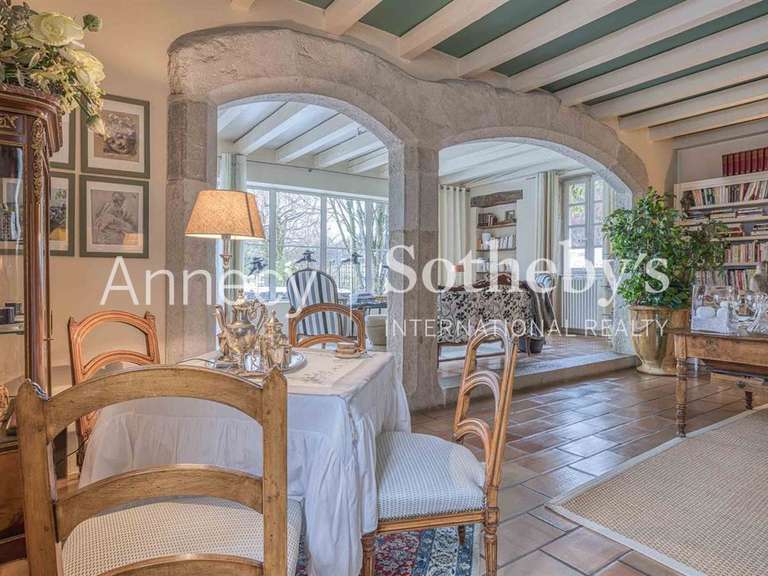 House Chapeiry - 5 bedrooms - 650m²