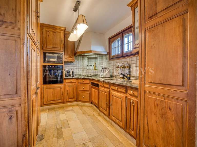 Maison Chapeiry - 5 chambres - 469m²