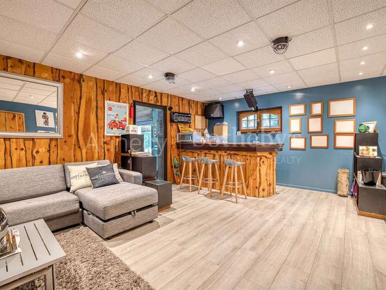 Maison Chapeiry - 5 chambres - 469m²