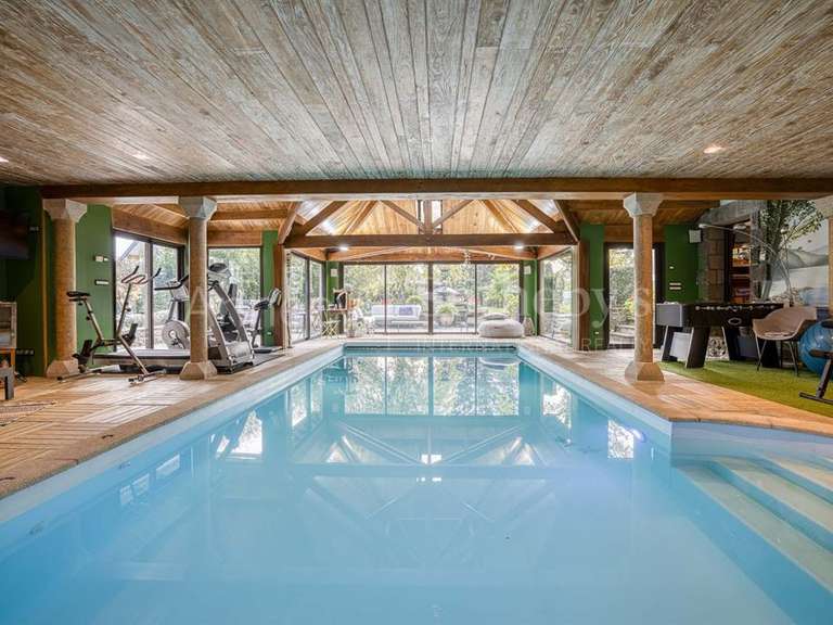 Maison Chapeiry - 5 chambres - 469m²
