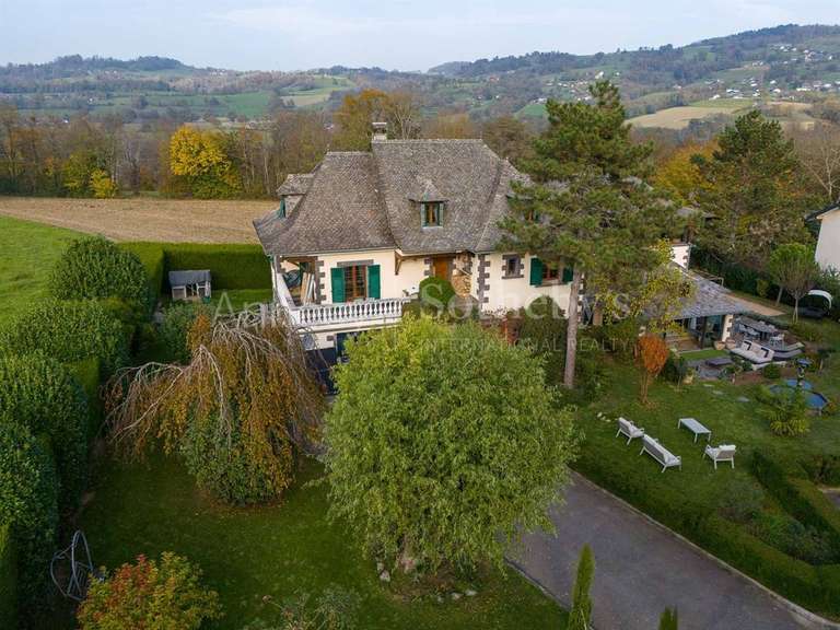 Maison Chapeiry - 5 chambres - 469m²