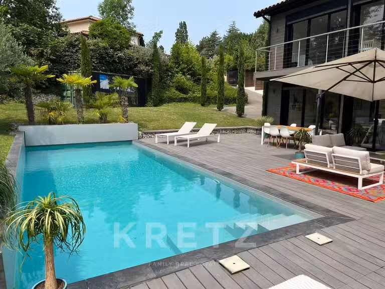 Maison Chaponost - 5 chambres - 215m²