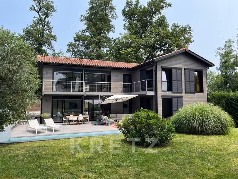 Maison Chaponost - 5 chambres - 215m²