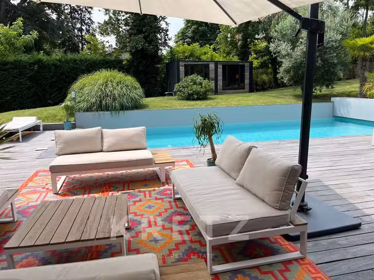 Maison Chaponost - 5 chambres - 215m²
