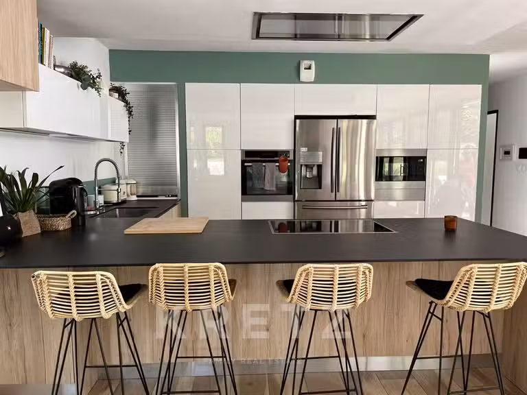 Maison Chaponost - 5 chambres - 215m²