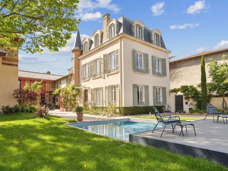 Maison Charbonnières-les-Bains - 7 chambres - 500m²