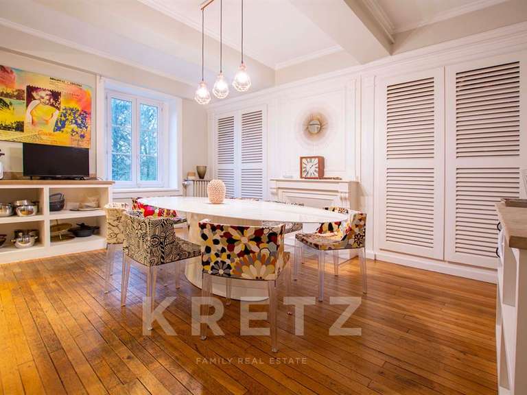 Maison Charbonnières-les-Bains - 4 chambres - 371m²