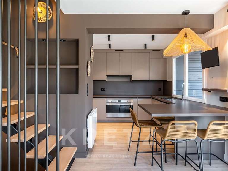 House Charbonnières-les-Bains - 6 bedrooms - 250m²