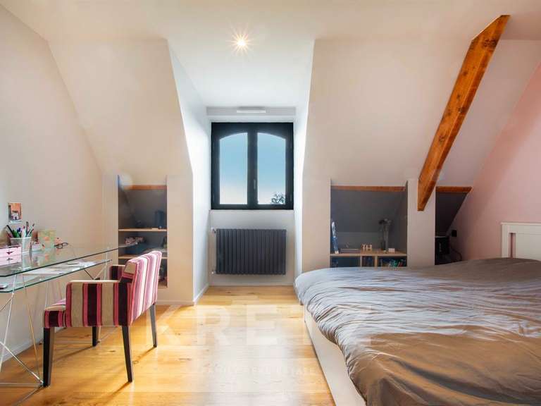 House Charbonnières-les-Bains - 5 bedrooms - 220m²