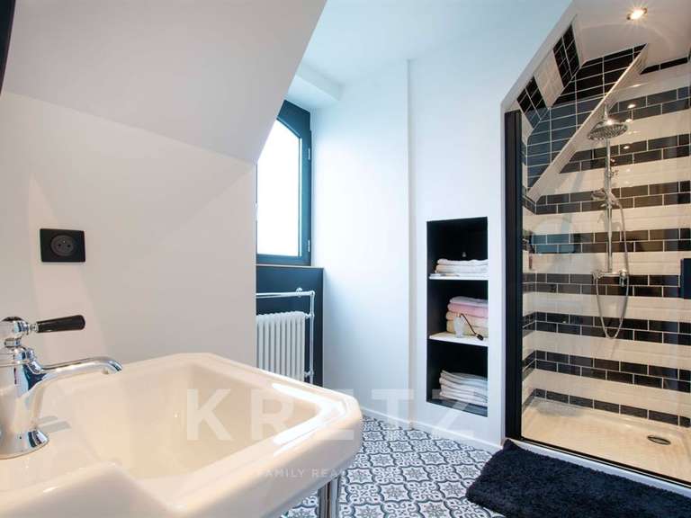 House Charbonnières-les-Bains - 5 bedrooms - 220m²