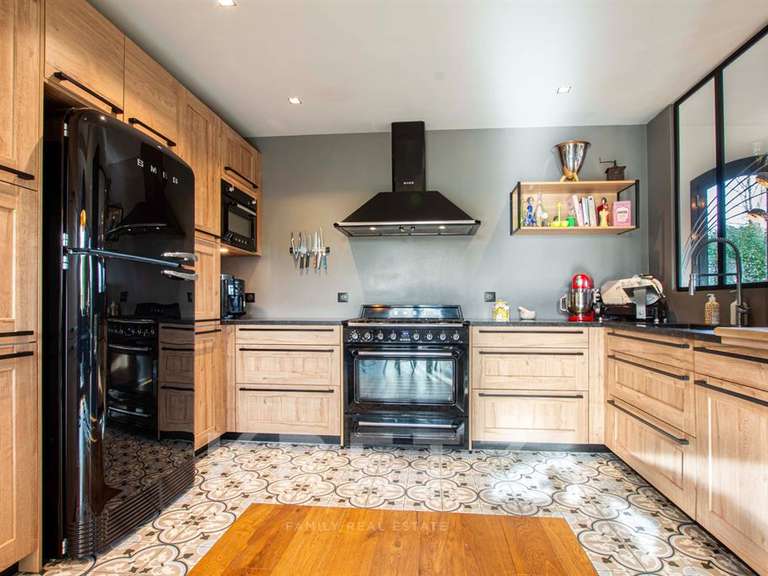 House Charbonnières-les-Bains - 5 bedrooms - 220m²