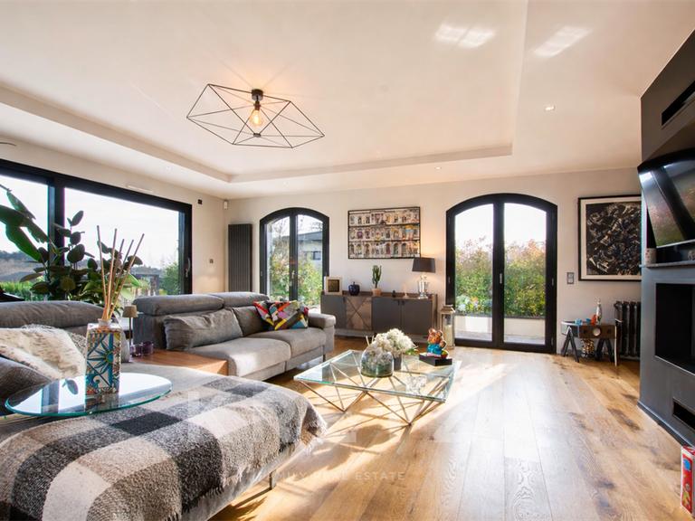 House Charbonnières-les-Bains - 5 bedrooms - 220m²