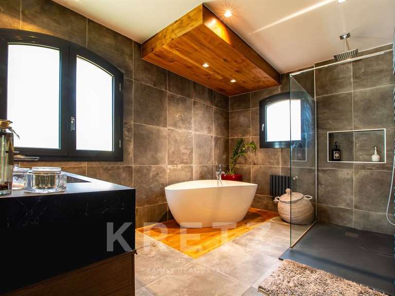 House Charbonnières-les-Bains - 5 bedrooms - 220m²