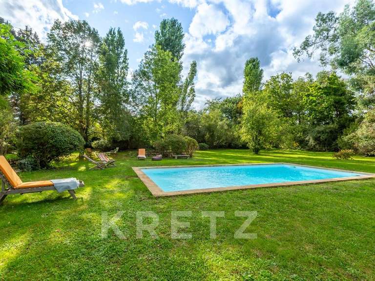 Maison Charbonnières-les-Bains - 7 chambres - 260m²