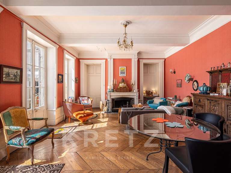 Château Charentay - 10 chambres - 632m²