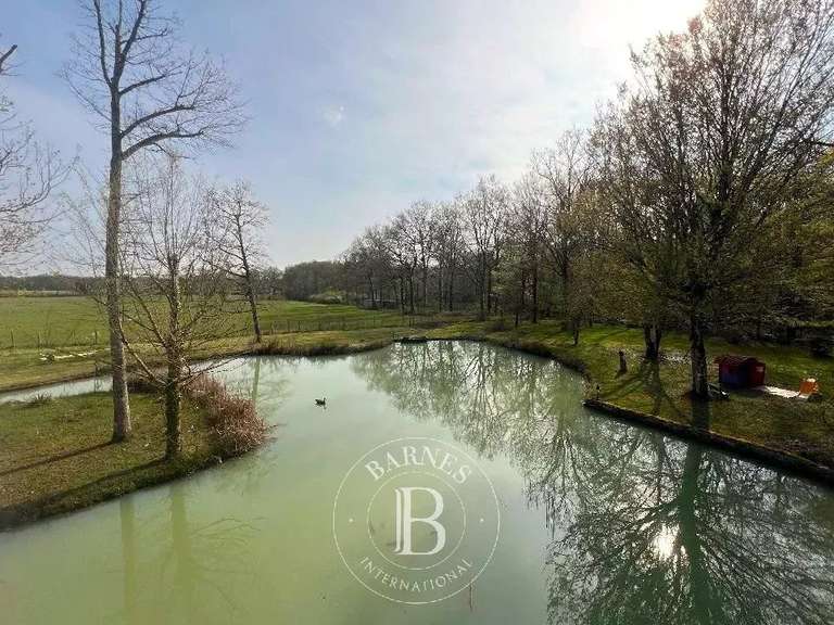 Propriété Charentilly - 5 chambres