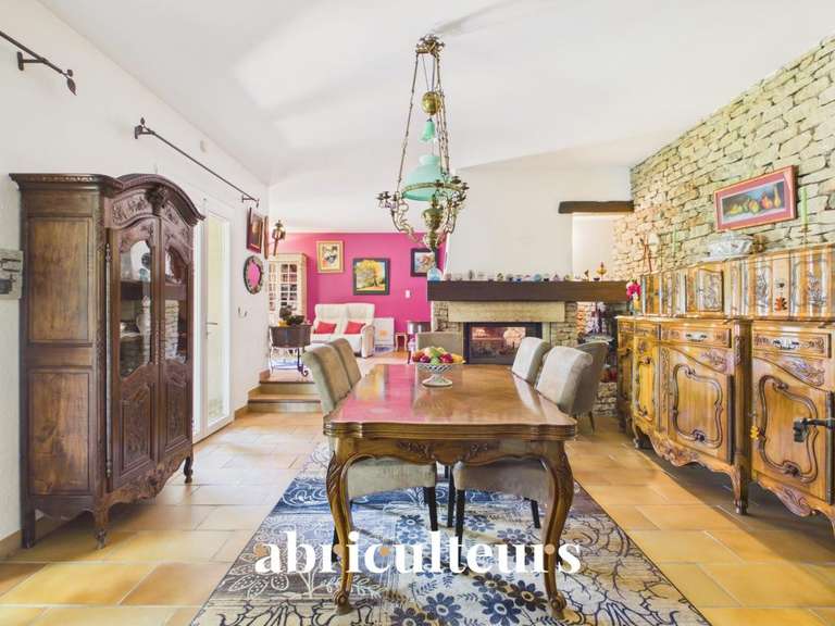 Maison Charleval - 5 chambres - 198m²