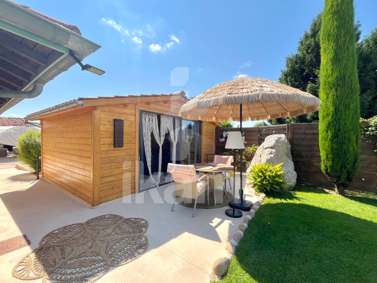 Maison Charmes-sur-l'Herbasse - 6 chambres - 337m²