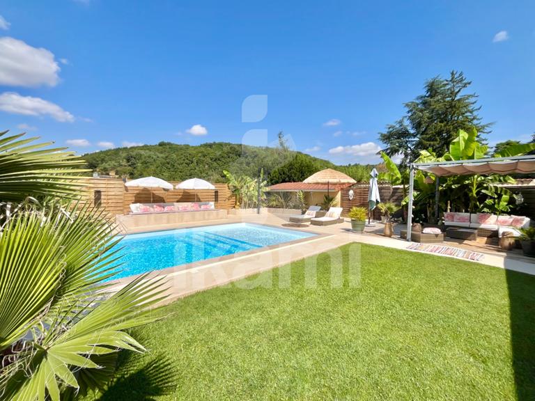 Maison Charmes-sur-l'Herbasse - 6 chambres - 337m²