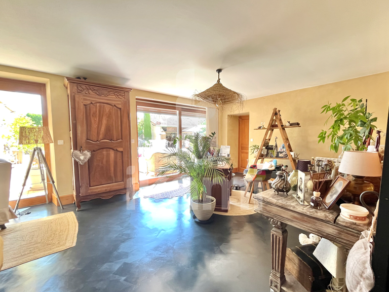 Maison Charmes-sur-l'Herbasse - 6 chambres - 337m²