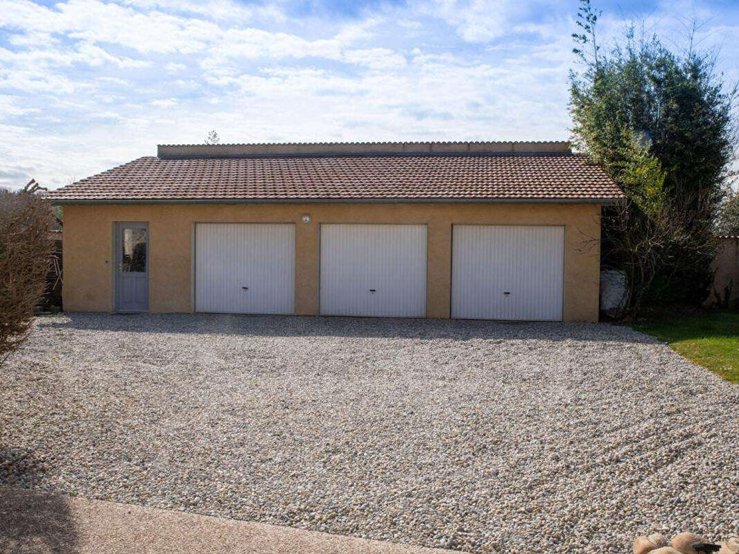 Property Charmes-sur-l'Herbasse