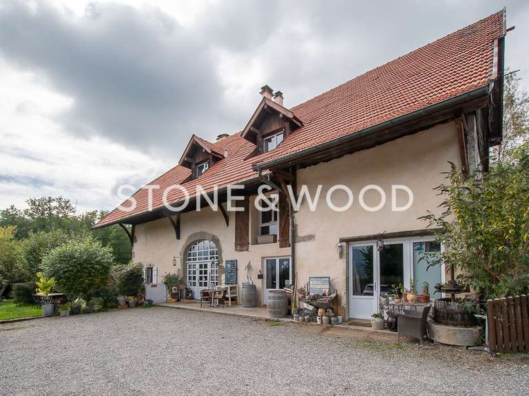 House Charvonnex - 8 bedrooms - 433m²