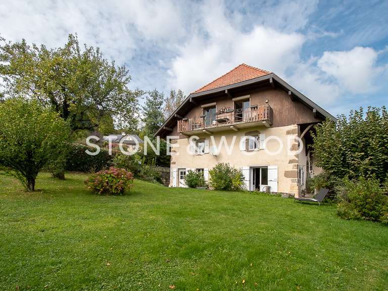 House Charvonnex - 8 bedrooms - 433m²