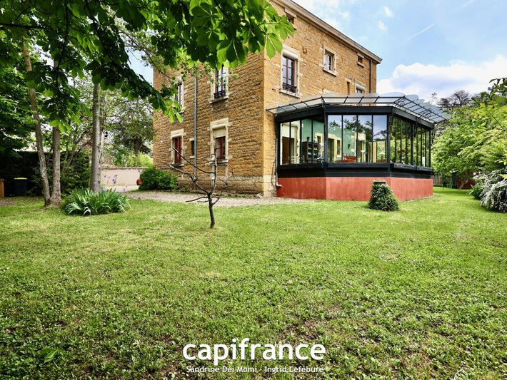 Sale House Chasselay - 4 bedrooms